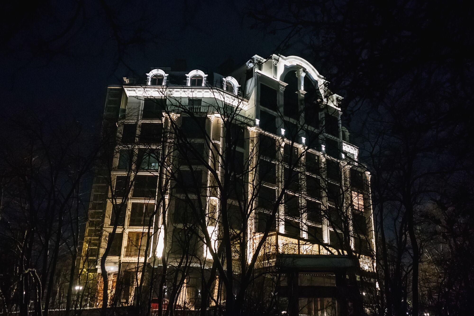 Hotel Royal Park Chisinau Bagian luar foto